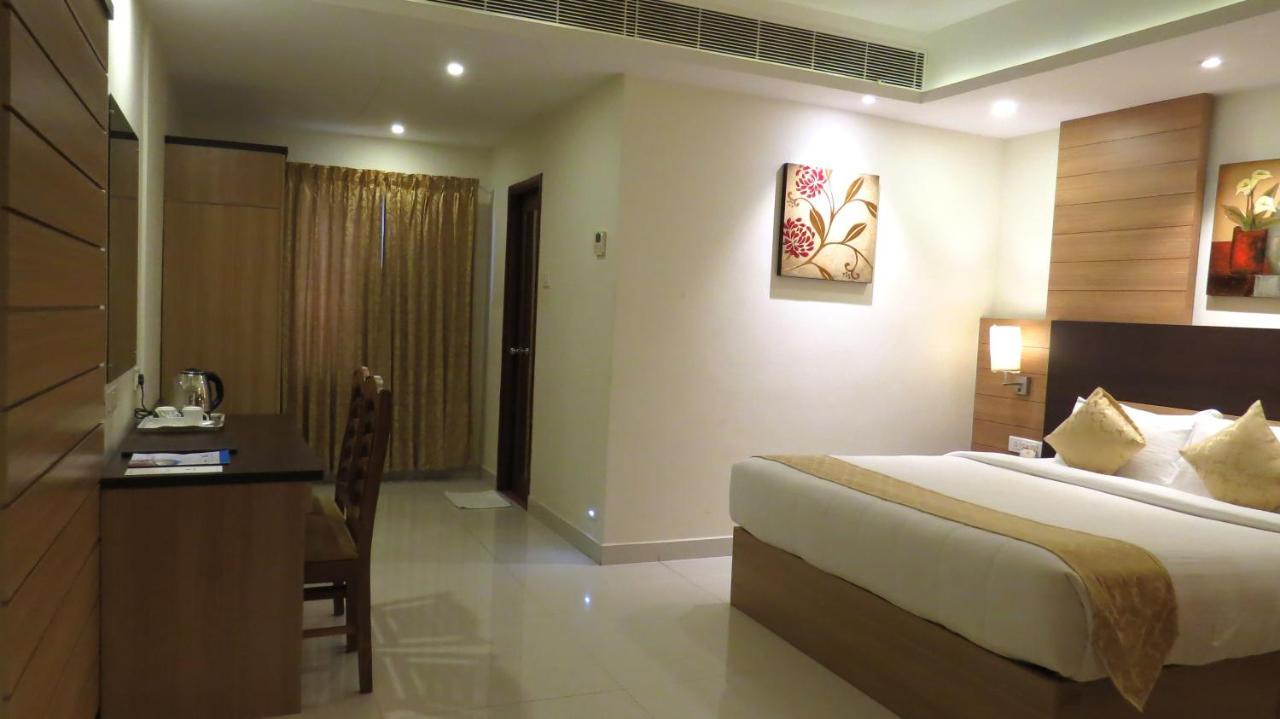 Hotel Rajadhani Thiruvananthapuram Exteriér fotografie